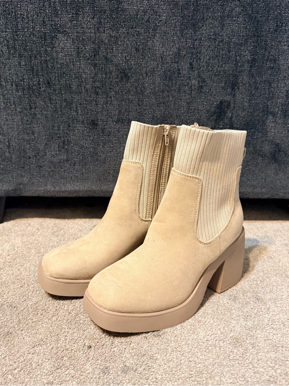 SM New York Taupe Faux Suede Chunky Heel Ankle Boots Size 8